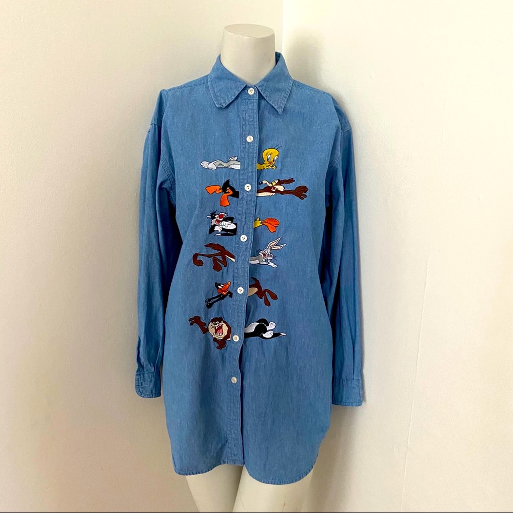VINTAGE Looney Tunes Embroidered Denim Shirt S